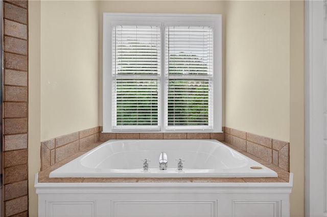 15895 Henderson Road, Alpharetta, GA 30004