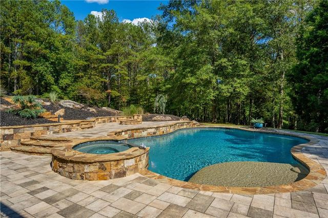 15895 Henderson Road, Alpharetta, GA 30004