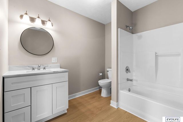 3909 N 53rd Street, Omaha, NE 68104