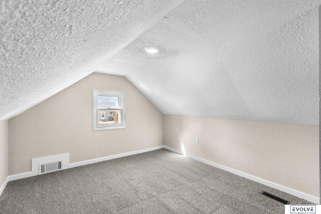 3909 N 53rd Street, Omaha, NE 68104