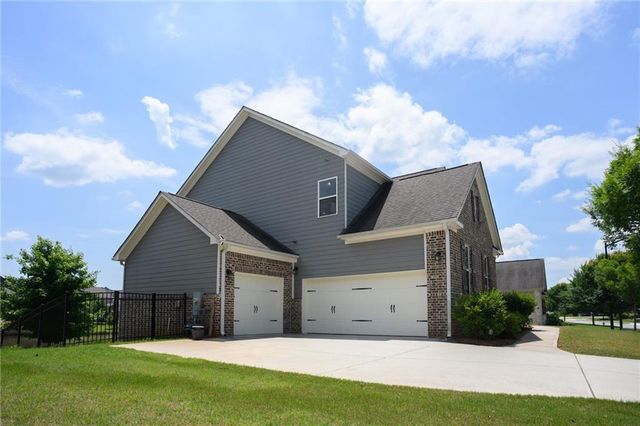 835 Rolling Hill NW, Kennesaw, GA 30152