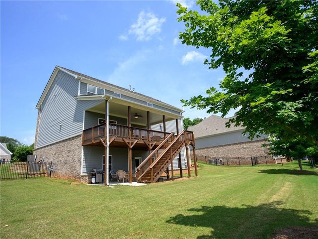 835 Rolling Hill NW, Kennesaw, GA 30152