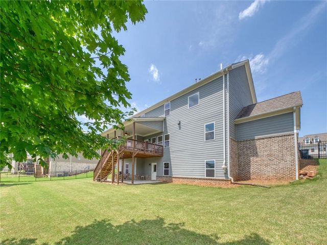 835 Rolling Hill NW, Kennesaw, GA 30152