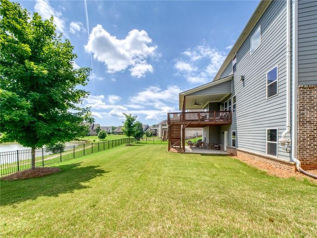 835 Rolling Hill NW, Kennesaw, GA 30152
