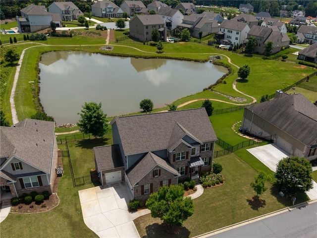 835 Rolling Hill NW, Kennesaw, GA 30152