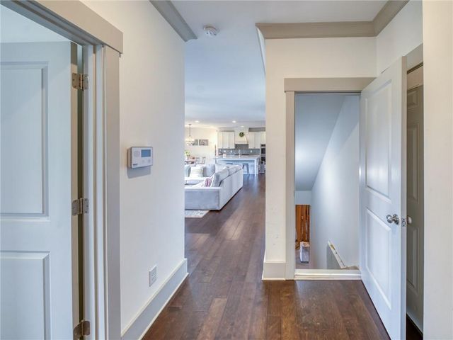 835 Rolling Hill NW, Kennesaw, GA 30152