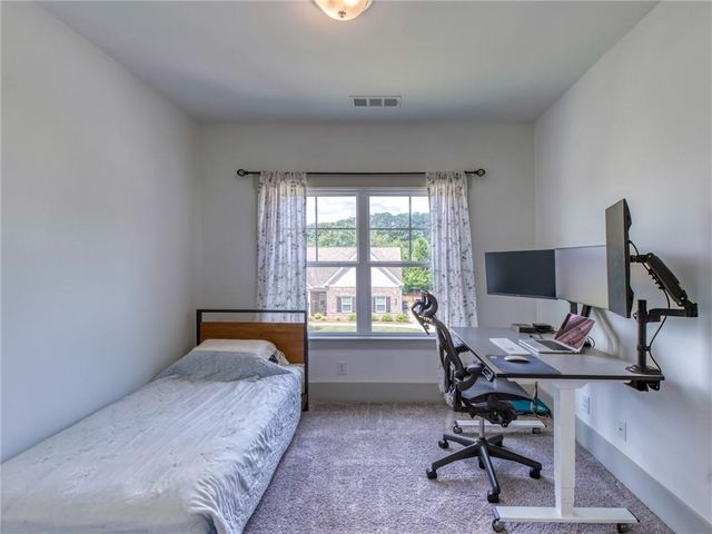 835 Rolling Hill NW, Kennesaw, GA 30152