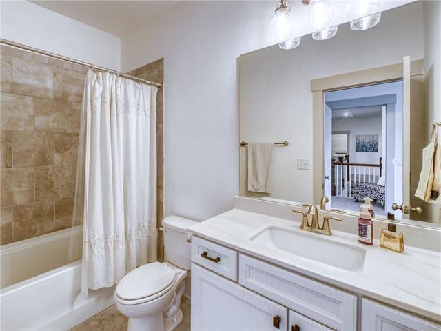 835 Rolling Hill NW, Kennesaw, GA 30152