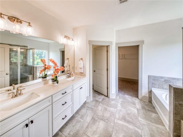 835 Rolling Hill NW, Kennesaw, GA 30152