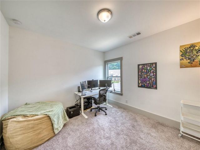 835 Rolling Hill NW, Kennesaw, GA 30152