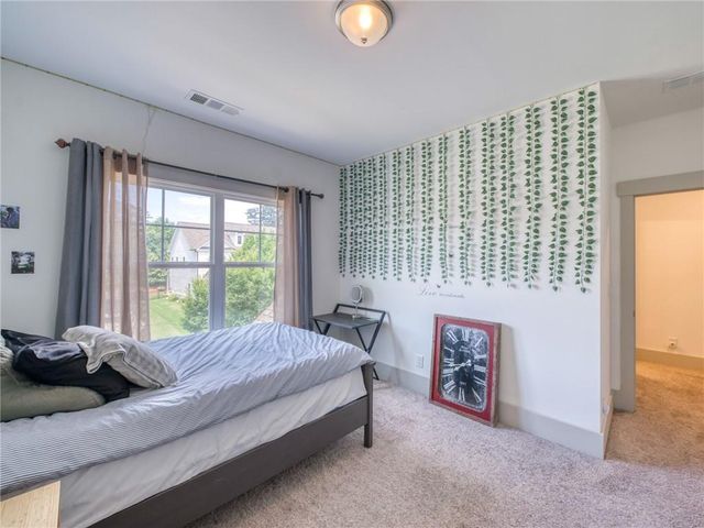 835 Rolling Hill NW, Kennesaw, GA 30152