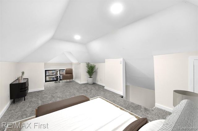 556 Leicester Court, Detroit, MI 48202