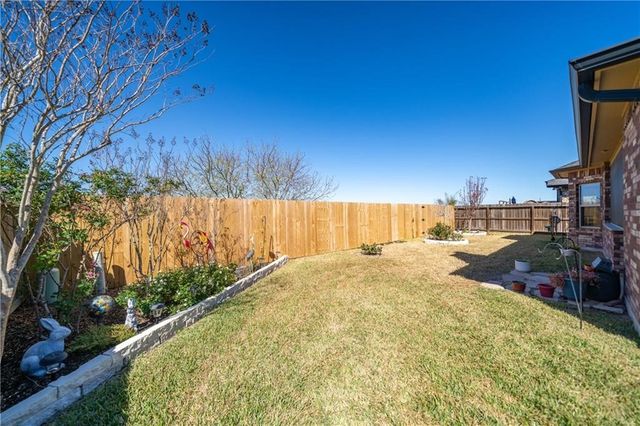 2429 Badlands Dr, Corpus Christi, TX 78414