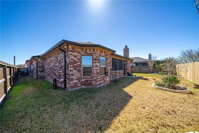 2429 Badlands Dr, Corpus Christi, TX 78414