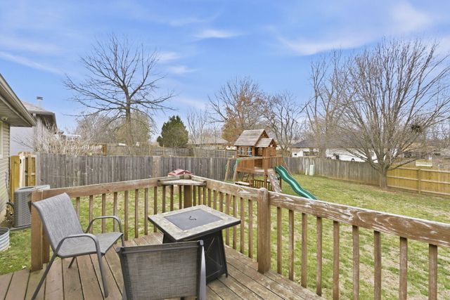 3935 W Wayland Street, Springfield, MO 65807