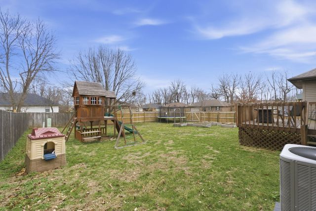 3935 W Wayland Street, Springfield, MO 65807