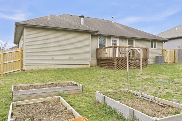 3935 W Wayland Street, Springfield, MO 65807