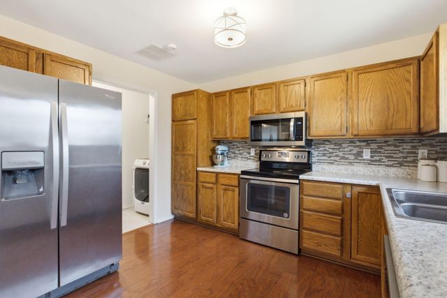 3935 W Wayland Street, Springfield, MO 65807