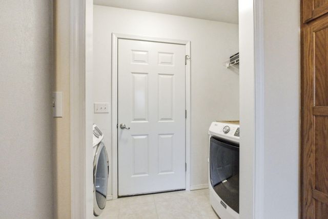 3935 W Wayland Street, Springfield, MO 65807