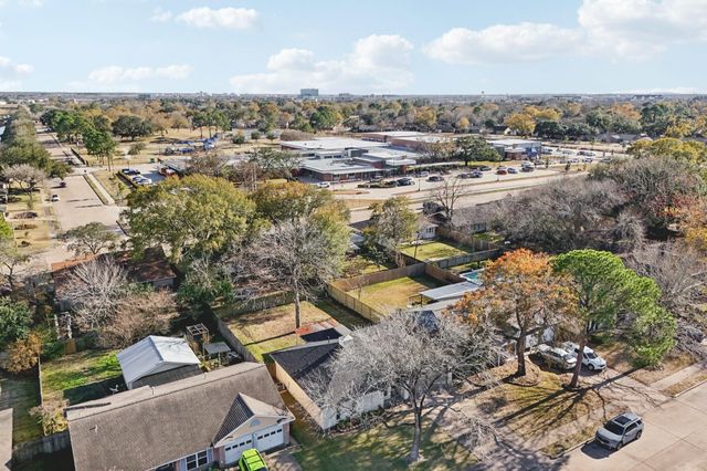 950 Buoy Road, Houston, TX 77062