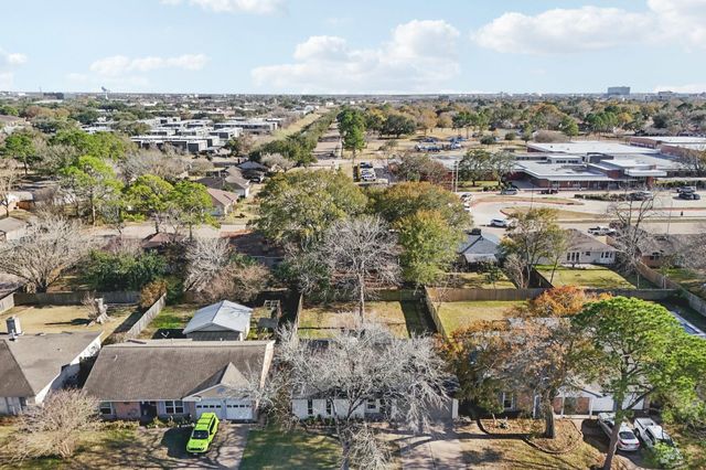 950 Buoy Road, Houston, TX 77062