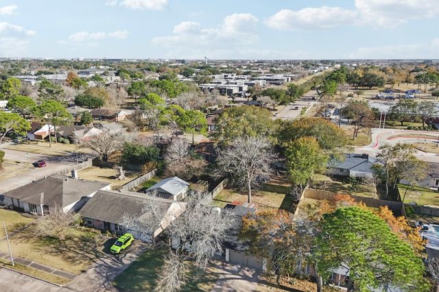 950 Buoy Road, Houston, TX 77062