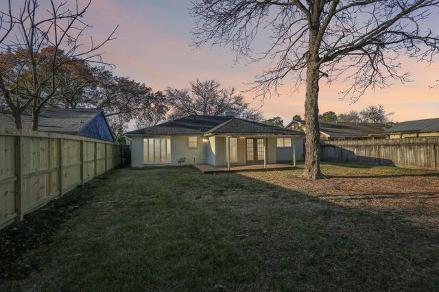 950 Buoy Road, Houston, TX 77062