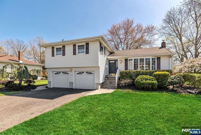 145 Merritt Drive, Oradell, NJ 07649