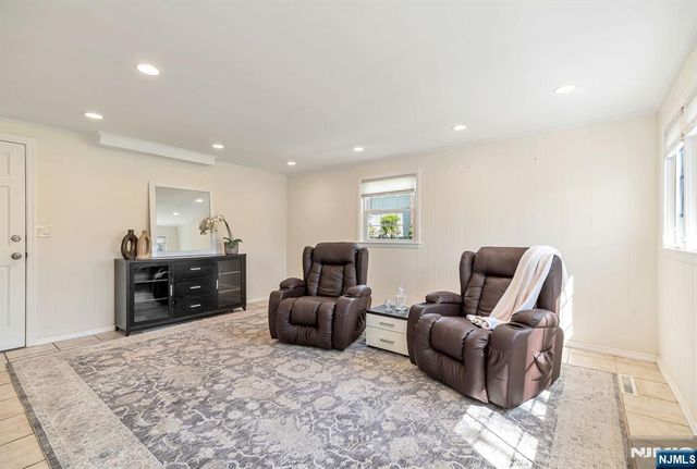 145 Merritt Drive, Oradell, NJ 07649