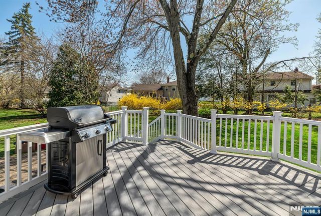 145 Merritt Drive, Oradell, NJ 07649