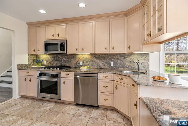 145 Merritt Drive, Oradell, NJ 07649