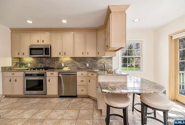 145 Merritt Drive, Oradell, NJ 07649