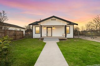 1527 W FRENCH PLACE, San Antonio, TX 78201