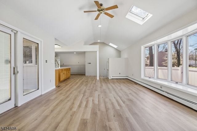 44 Colonia Pl, Woodbridge Twp., NJ 07067