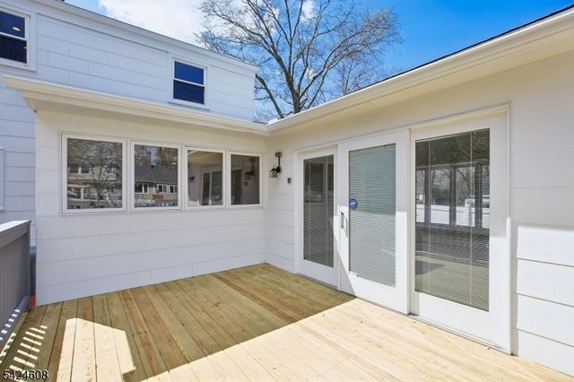 44 Colonia Pl, Woodbridge Twp., NJ 07067