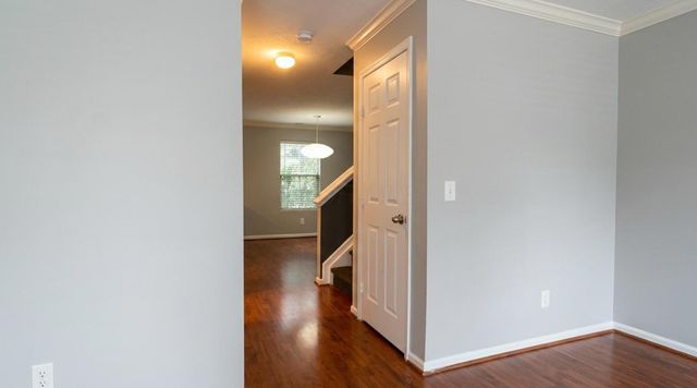 50 W Russell Street, Columbus, OH 43215