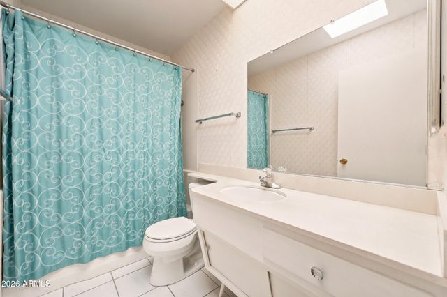 10420 W CORTE DEL SOL OESTE --, Sun City, AZ 85351