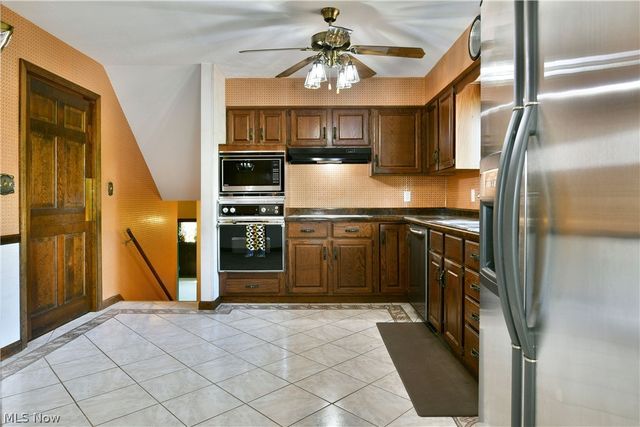 6632 Harrington Avenue, Youngstown, OH 44512