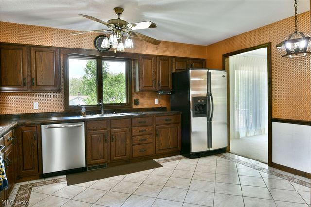 6632 Harrington Avenue, Youngstown, OH 44512