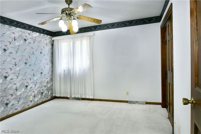 6632 Harrington Avenue, Youngstown, OH 44512