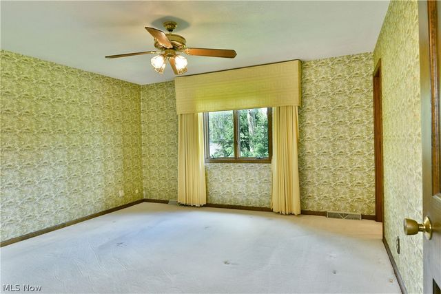 6632 Harrington Avenue, Youngstown, OH 44512