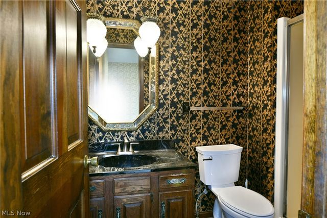 6632 Harrington Avenue, Youngstown, OH 44512