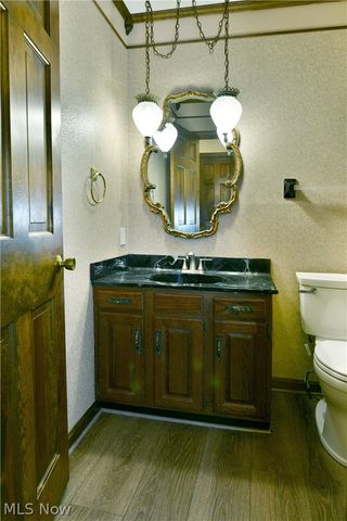 6632 Harrington Avenue, Youngstown, OH 44512