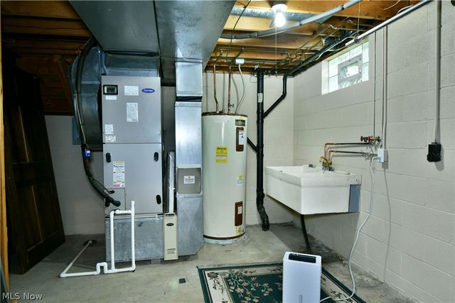 6632 Harrington Avenue, Youngstown, OH 44512