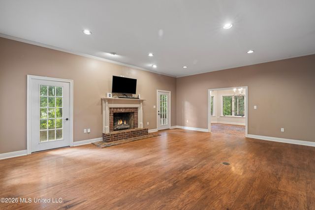 16 Dunleith Court, Hattiesburg, MS 39402