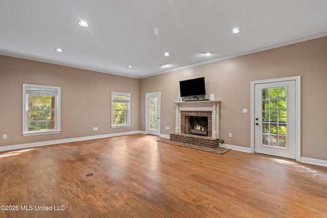 16 Dunleith Court, Hattiesburg, MS 39402