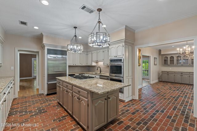 16 Dunleith Court, Hattiesburg, MS 39402