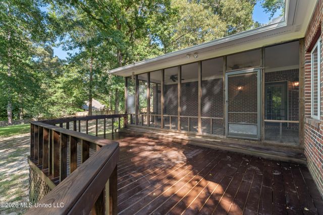 16 Dunleith Court, Hattiesburg, MS 39402