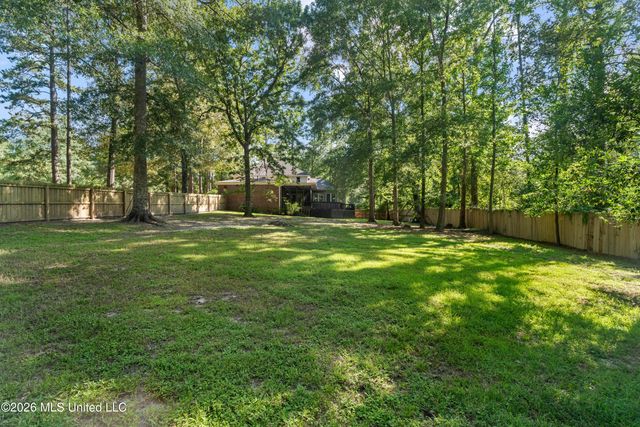 16 Dunleith Court, Hattiesburg, MS 39402