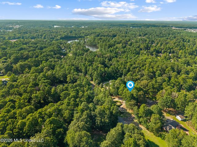 16 Dunleith Court, Hattiesburg, MS 39402